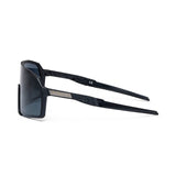 Gafas de ciclismo ES16 Enzo. Color negro con lente polarizada gris.